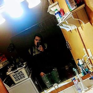 Meet your Posher, Ethan